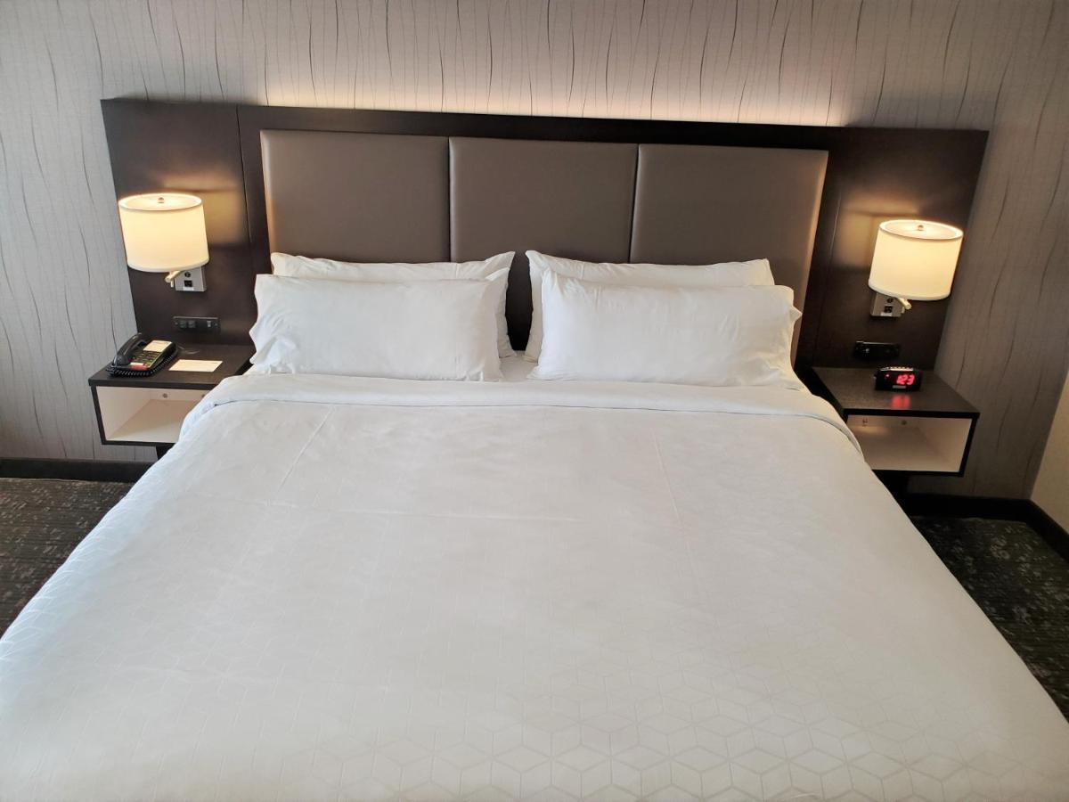 Holiday Inn Express & Suites Cheney By Ihg Dış mekan fotoğraf