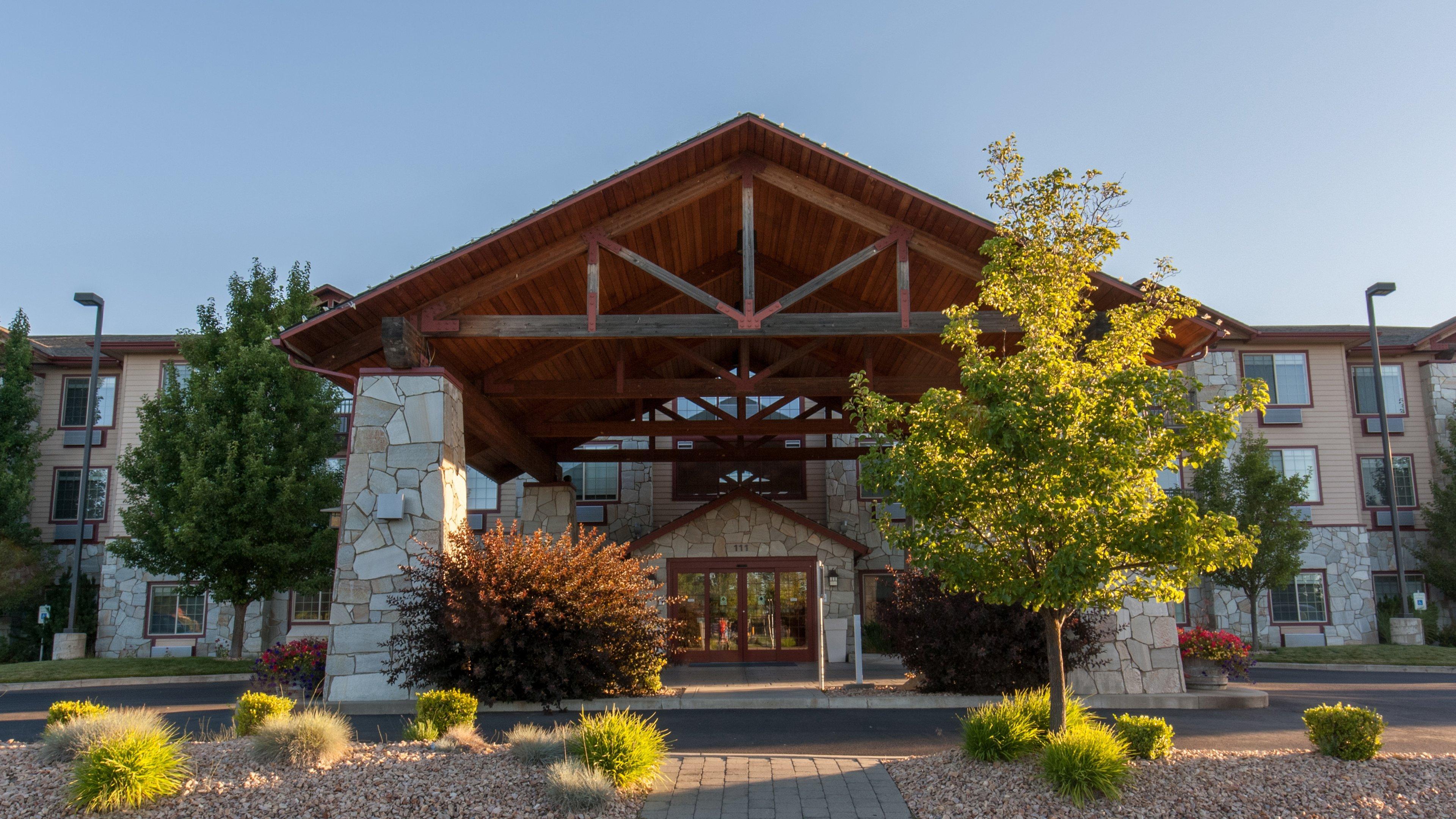Holiday Inn Express & Suites Cheney By Ihg Dış mekan fotoğraf