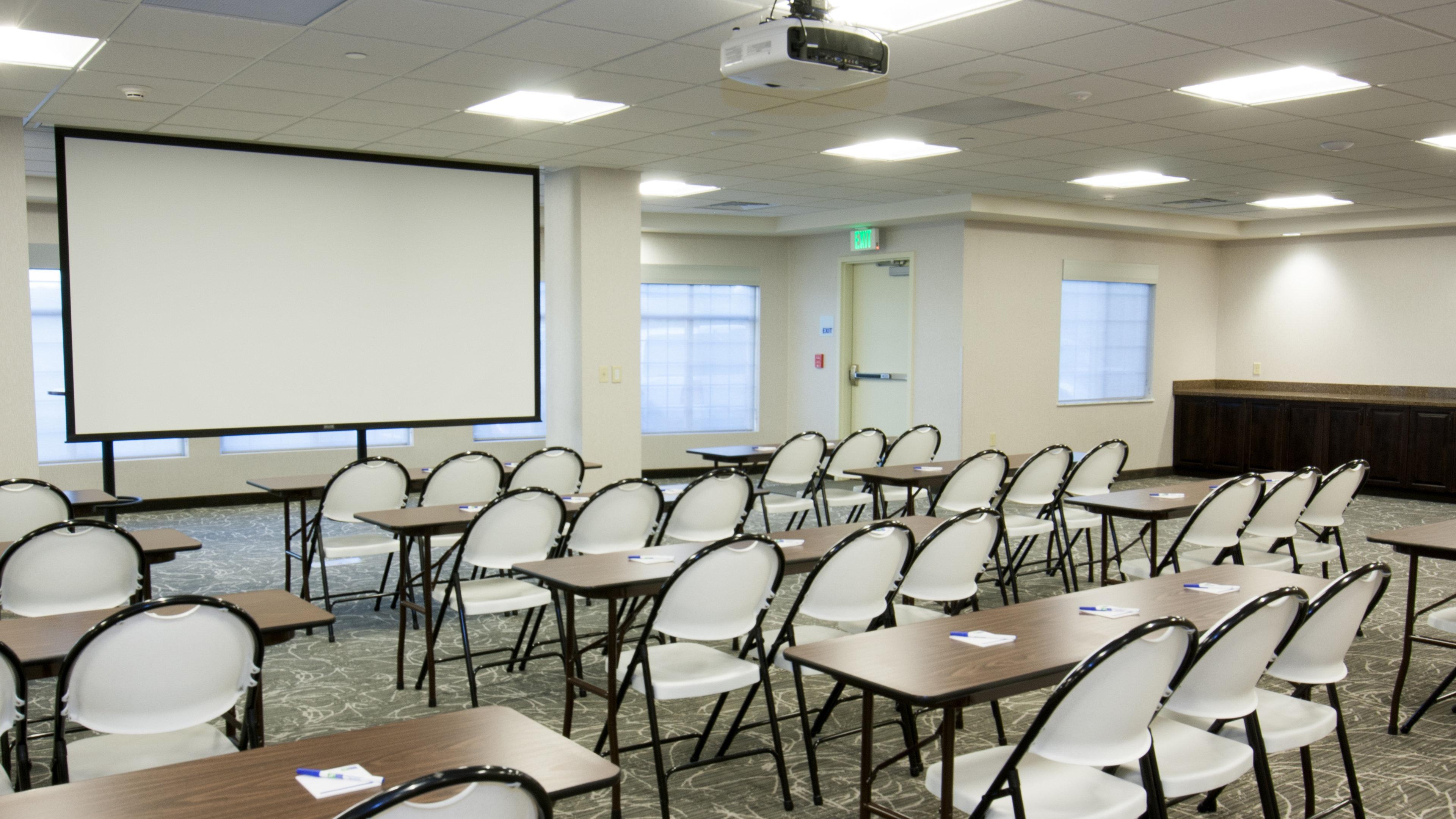 Holiday Inn Express & Suites Cheney By Ihg Dış mekan fotoğraf