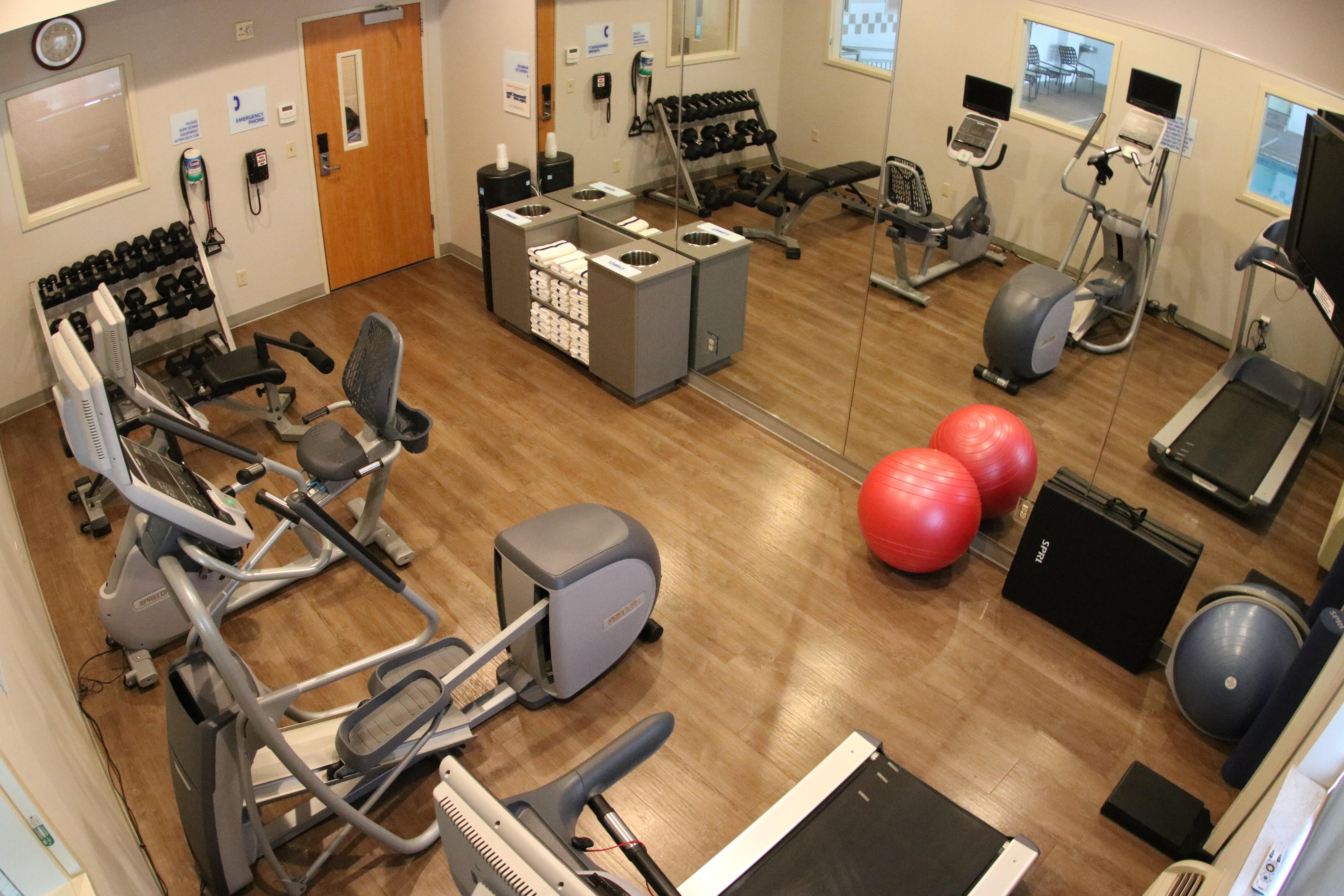 Holiday Inn Express & Suites Cheney By Ihg Dış mekan fotoğraf