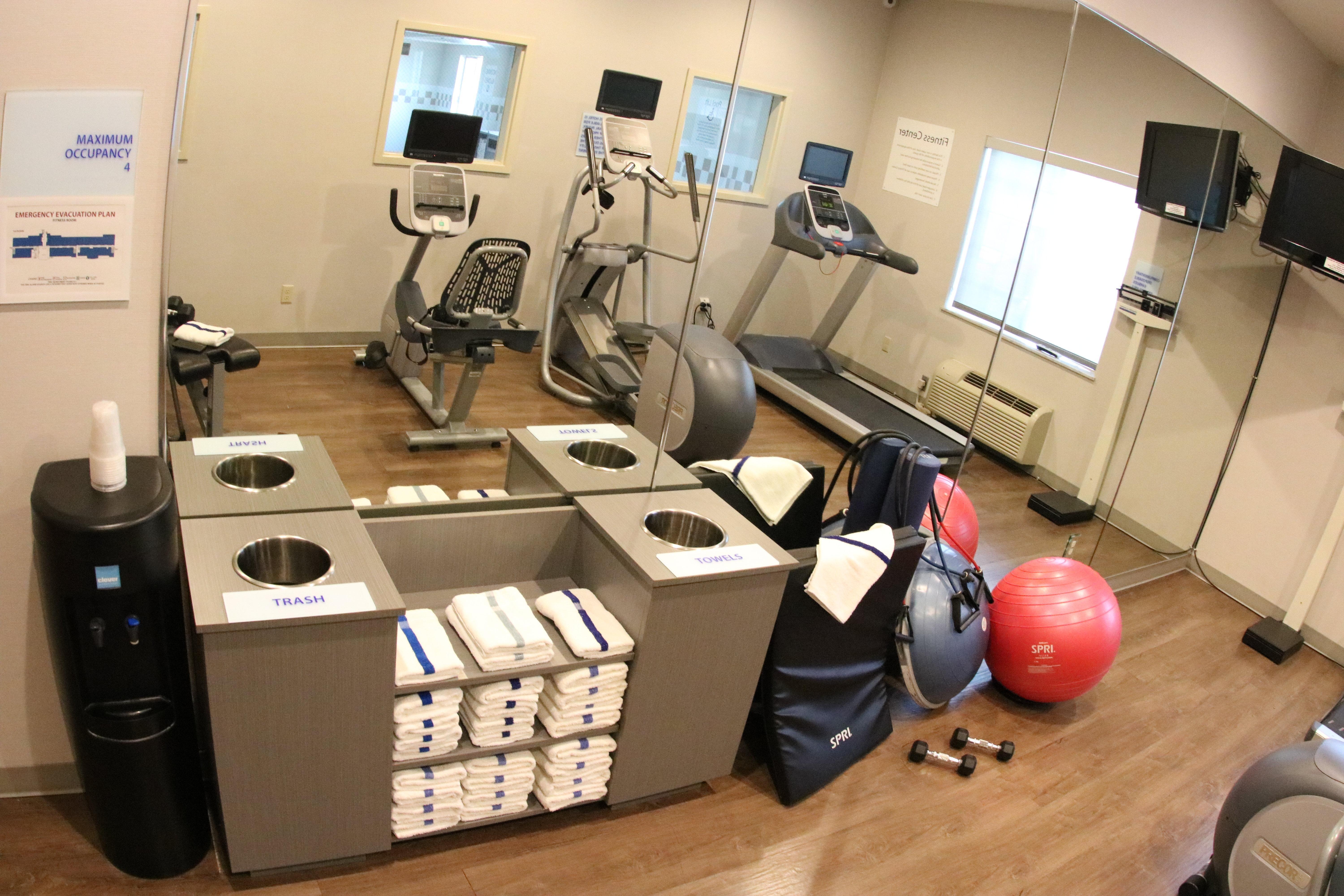Holiday Inn Express & Suites Cheney By Ihg Dış mekan fotoğraf