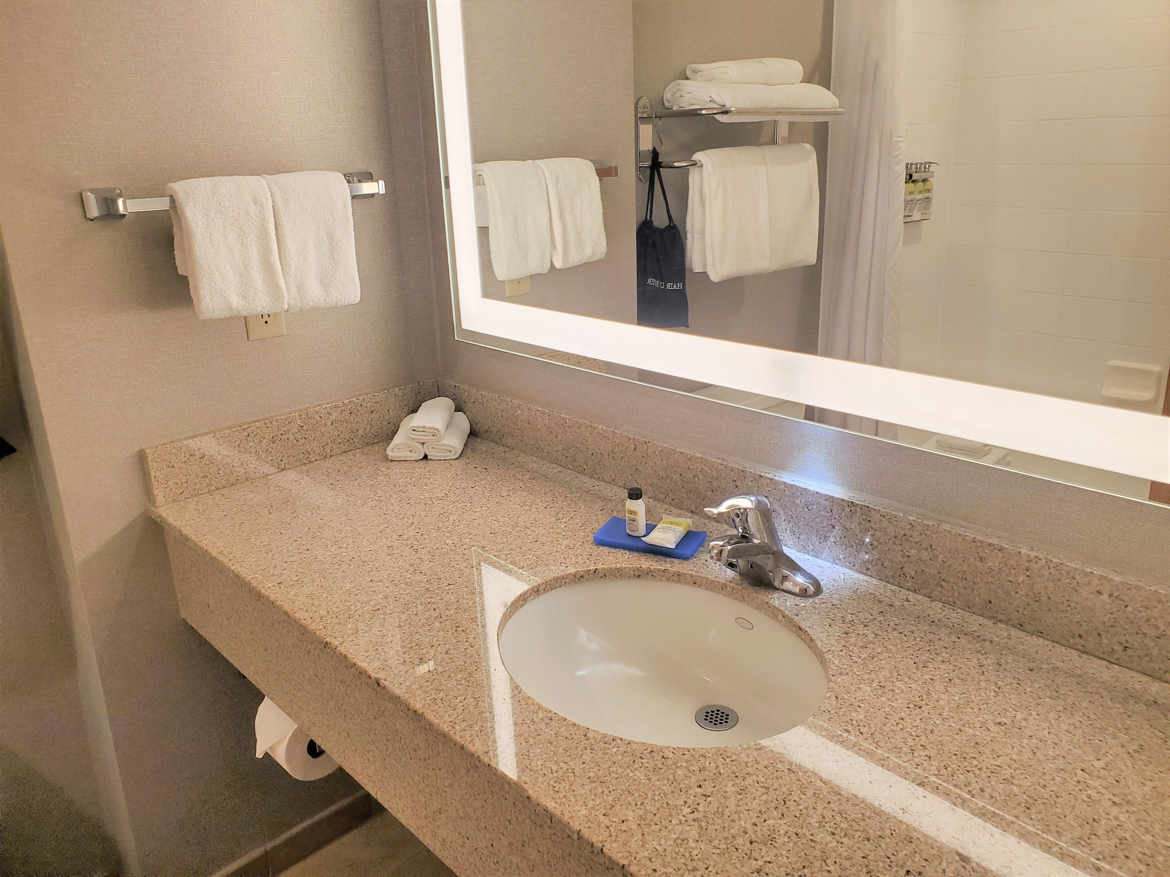 Holiday Inn Express & Suites Cheney By Ihg Dış mekan fotoğraf