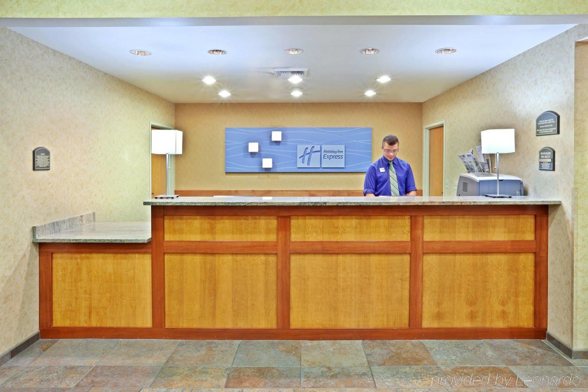Holiday Inn Express & Suites Cheney By Ihg Dış mekan fotoğraf
