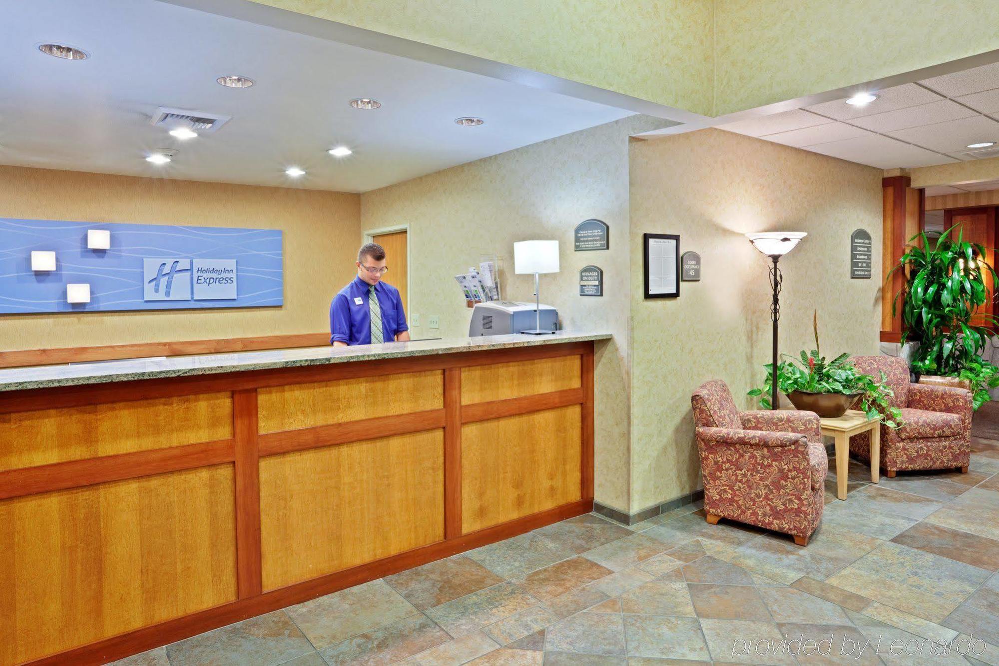 Holiday Inn Express & Suites Cheney By Ihg Dış mekan fotoğraf